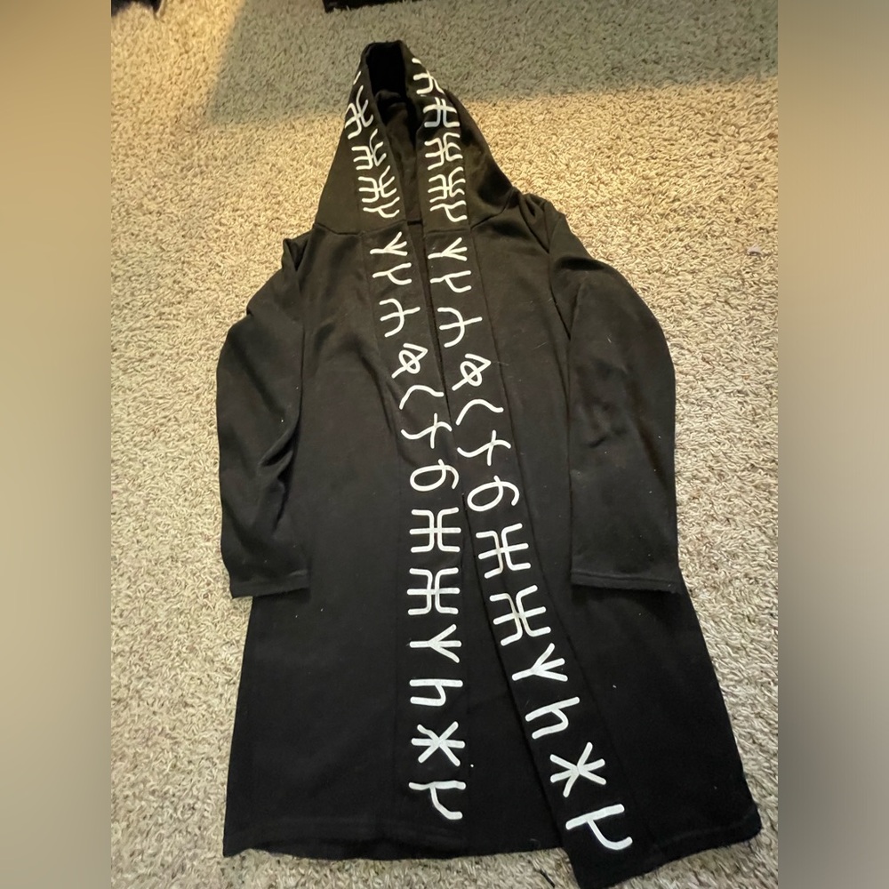 Restyle Hooded Cloak